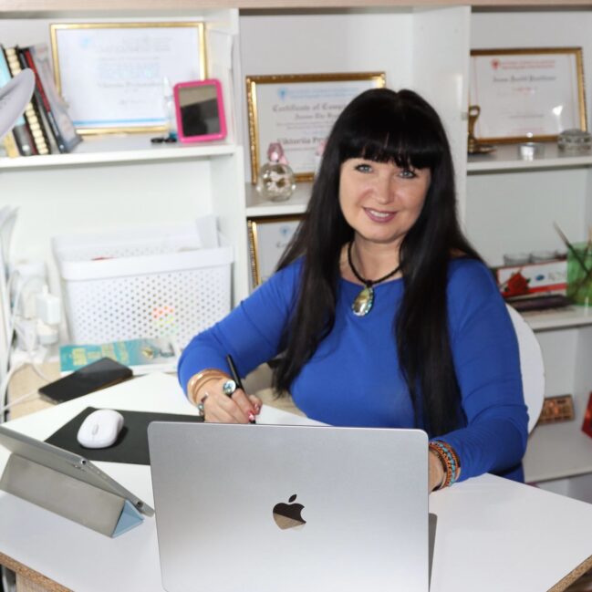 Vikki Finance Coach
